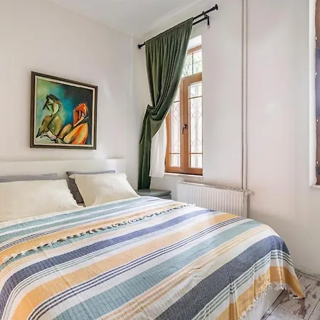 House Of Soul & Triplex With A Winter Garden Holiday home