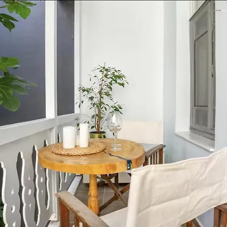 Holiday home The Arthaus - Private Garden Triplex *