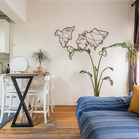 The Arthaus - Private Garden Triplex Holiday home *
